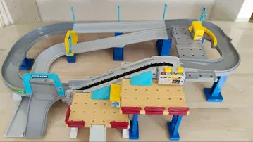 토미카 액션 고속도로