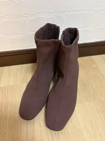 새상품급 숏부츠 (브라운) M 사이즈