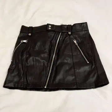ZARA 블랙 가죽 미니 스커트 지퍼 포함