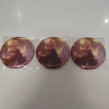 요이사키 카나데 글리터 캔뱃지 3개 세트