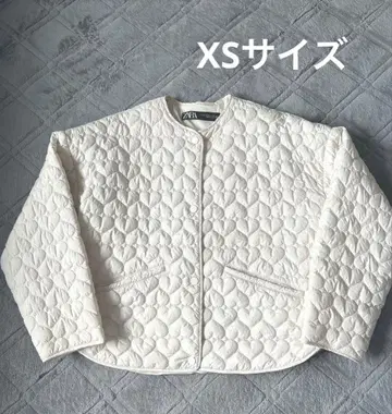 ZARA 하트 퀼팅 자켓 화이트 사이즈 XS