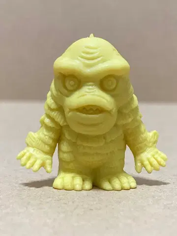 SD 호러 월드 반어인 지우개 옐로우 컬러 가챠판