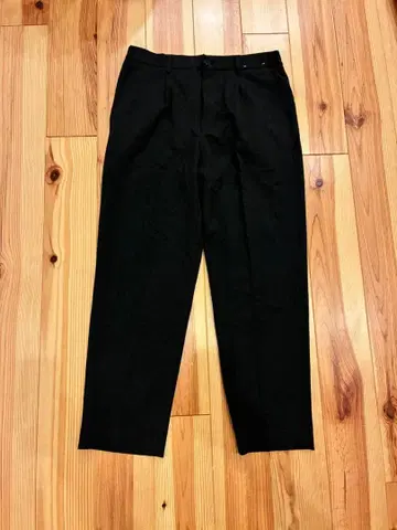 유니클로 블랙 슬랙스 L 사이즈