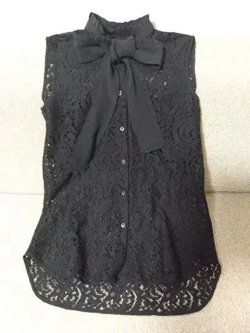 누메로벤투노 블랙 레이스 블라우스