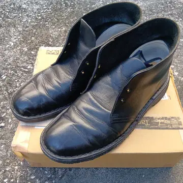 Clarks 블랙 처카 부츠 US8