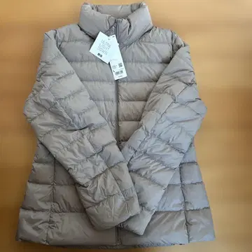 미사용 새상품 유니클로 울트라 라이트 다운 자켓 L