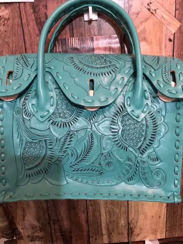 미사용품 카빙 트라이브스 S 사이즈