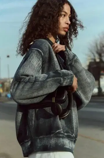 ZARA 다크 그레이 스웨트 셔츠 트레이닝복 M 사이즈