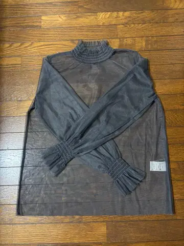 트라노이 TRANOI 튤 시어 탑