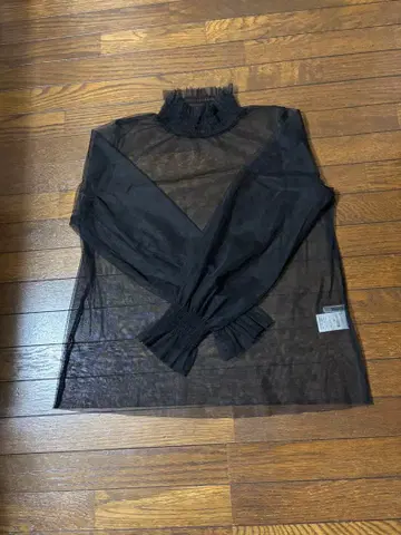 트라노이 TRANOI 튤 시어 탑