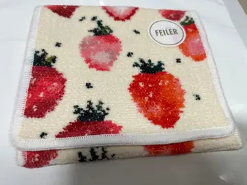 러브러리 바이 페이 스트로베리 도트 손수건 파우치