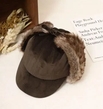 센스 오브 그레이스 에코 퍼 사용 코듀로이 플라이트 캡