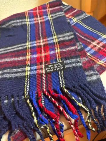 울 100% 체크 무늬 머플러