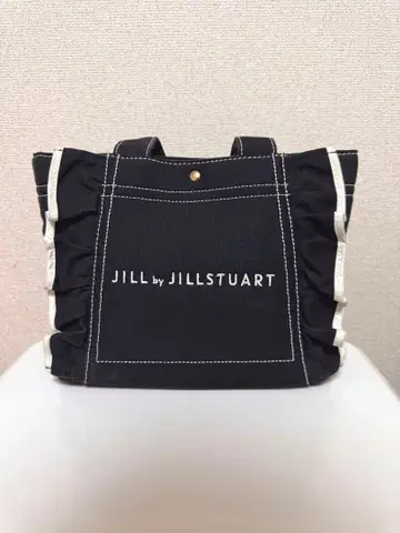 JILL by JILLSTUART 프릴 토트 스몰 블랙