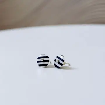 북유럽 덴마크 SCHERNING 공유 귀걸이 모노톤 원형