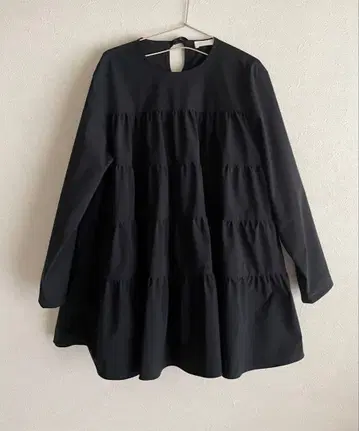 Ballsey * 보르지 스트레치 타프타 티어드 블라우스