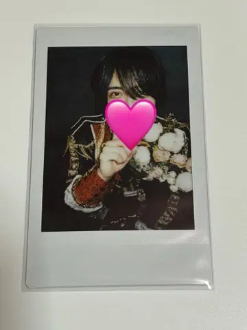 꿈 먹는 NEON 유라 폴라로이드