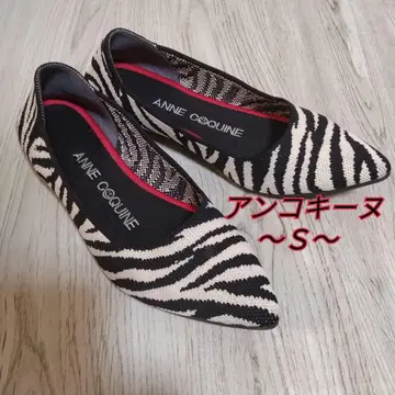 ANNE COQUINE (앙코퀸) 제브라 패턴 니트 플랫슈즈