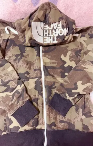 THE NORTH FACE 카모플라쥬 후드티