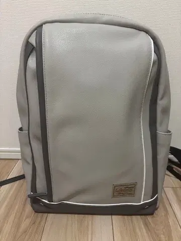 그레이 합성 피혁 백팩