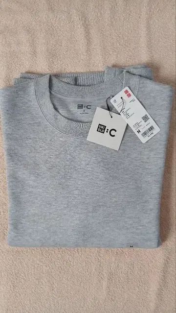 유니클로 오버 사이즈 맨투맨 M 사이즈 그레이