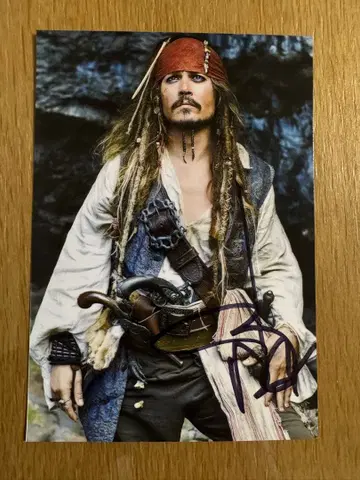 도쿄 코믹콘 조니 뎁 친필 사인 사진 2 파이리츠 오브 카리브해