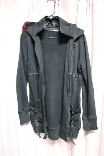 기간 한정 SEXPOT 후드티