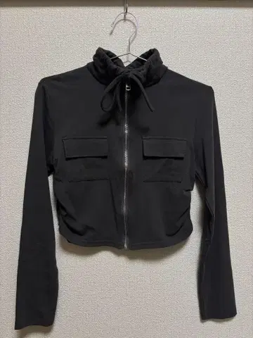 soda 크롭 집업 상의 그레이