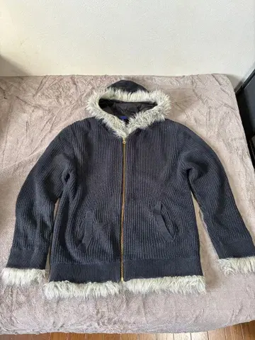 빔즈 다크 네이비 퍼 포함 블루종