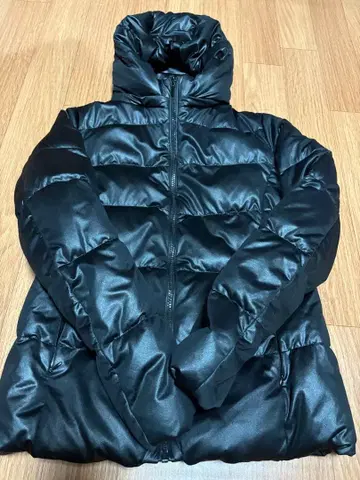 유니클로 블랙 다운 자켓 M