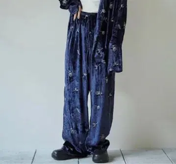 todayful 자수 벨로아 팬츠 38 정품