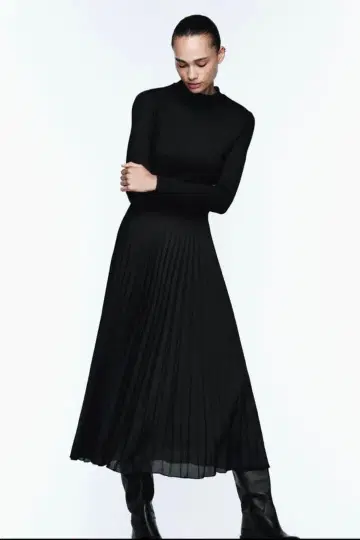 새상품급 ZARA 자라 대비 플리츠 미디 원피스 도킹 L