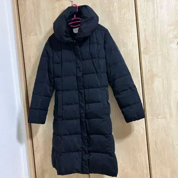 PROPORTION 블랙 다운 자켓