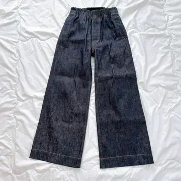 새상품급 갤러리 바이 24aw 리지드 데님 와이드 이지 팬츠 32