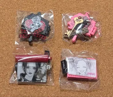 NANA x PASSIONAL LOVER 미니 참 컬렉션 4종 세트