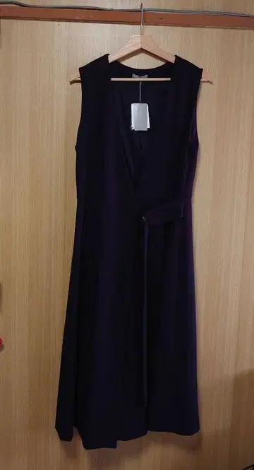 [새상품] theory luxe 23FW 원피스 블랙 40/L