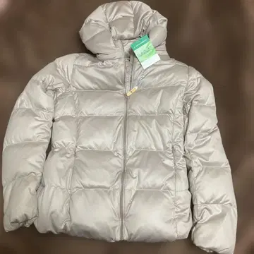 유니클로 메탈 실버 후드 부착 다운 자켓 L 사이즈