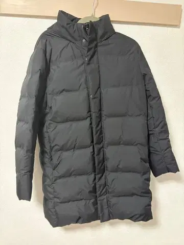 UNIQLO 블랙 심리스 롱 다운 코트 M