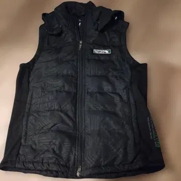 GOTCHA 후드 부착 블랙 다운 베스트