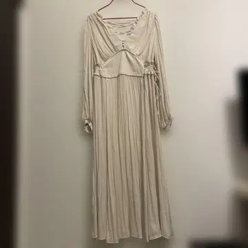 스나이델 긴팔 원피스 레이스업