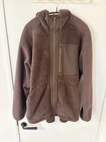 UNIQLO 화이트 마운티니어링 플리스 자켓 L