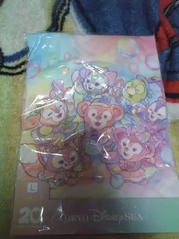 도쿄디즈니씨 캐릭터 T셔츠 L사이즈 컬러풀 해피니스