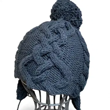 Sly 스라이 폼폼 포함 이어 플랩 니트 모자