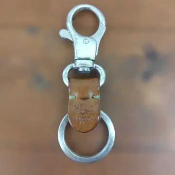 [ILBISONTE] 가죽 후크 포함 키링 올리브색