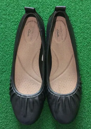 클락스 블랙 플랫슈즈 24.5cm