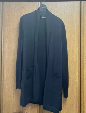 Gran Sasso 블랙 가디건 포켓 부착