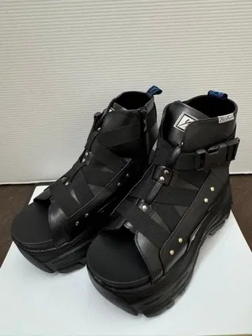 [ 새상품 ] 요스케 통굽 부츠 샌들 27cm