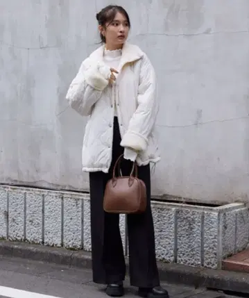 아이보리 퀼팅 다운 자켓 프리 사이즈