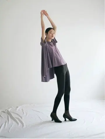 시착만 한 상품, 새상품급 DEAR DANSKIN 댄스킨 볼륨 개더 상의