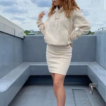 새상품 RVCA/루카 원피스 미니 스커트 후드 부착